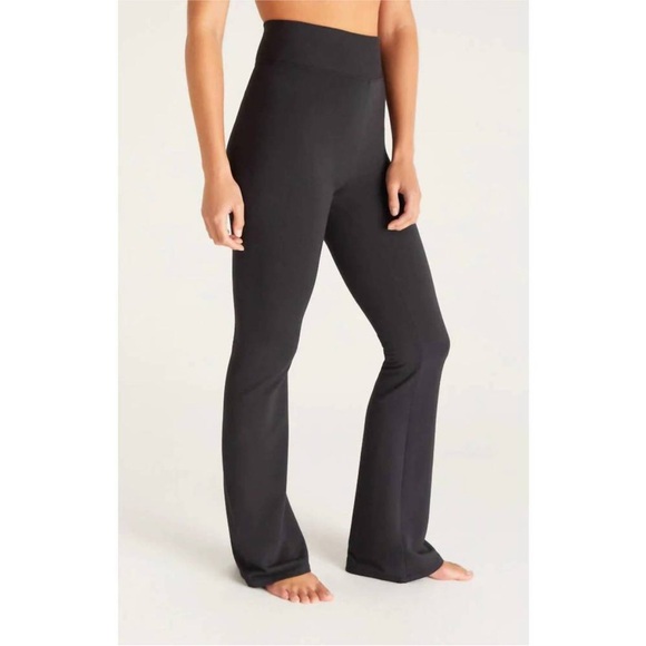 Z Supply Pants - Z Supply Everyday Flare Pants. Smooth heavyweight stretch fabric. NWT